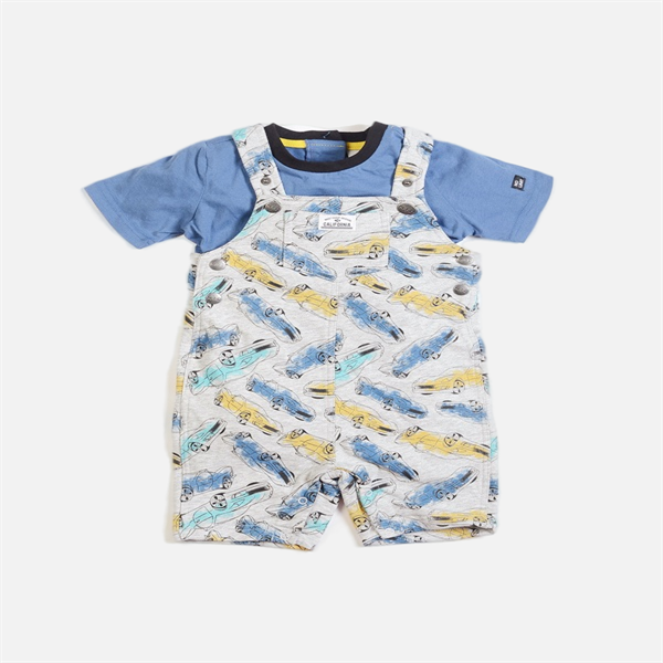 t-shirt with overalls set