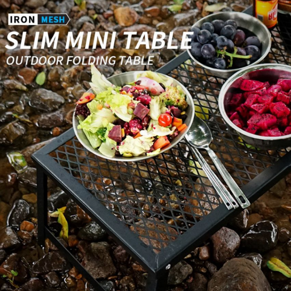 Folding table