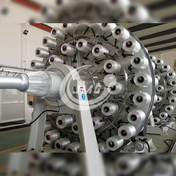 Non-wire \rope \bundle winding reinforced composite pipe production equipment