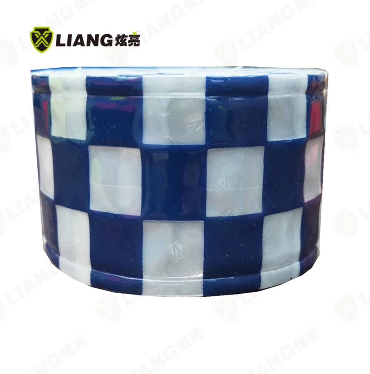 Reflective lattice bar
