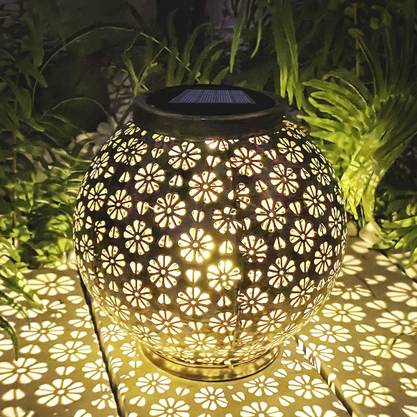 Solar Big Lantern Hanging Garden Outdoor Lights Metal Waterproof LED Table Lamp Decorative