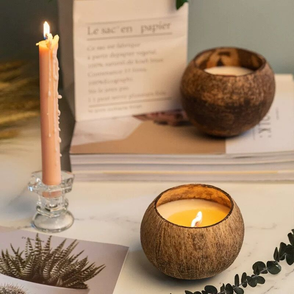 Home & Living :: Candles :: Candles :: Coconut Wax Candle in Coconut Shell