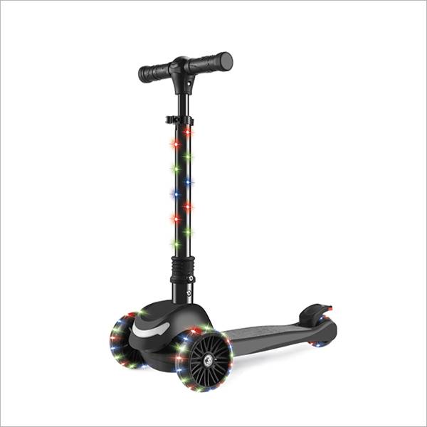 KIDS LIGHTINGFUL THREE WHEELS SCOOTER