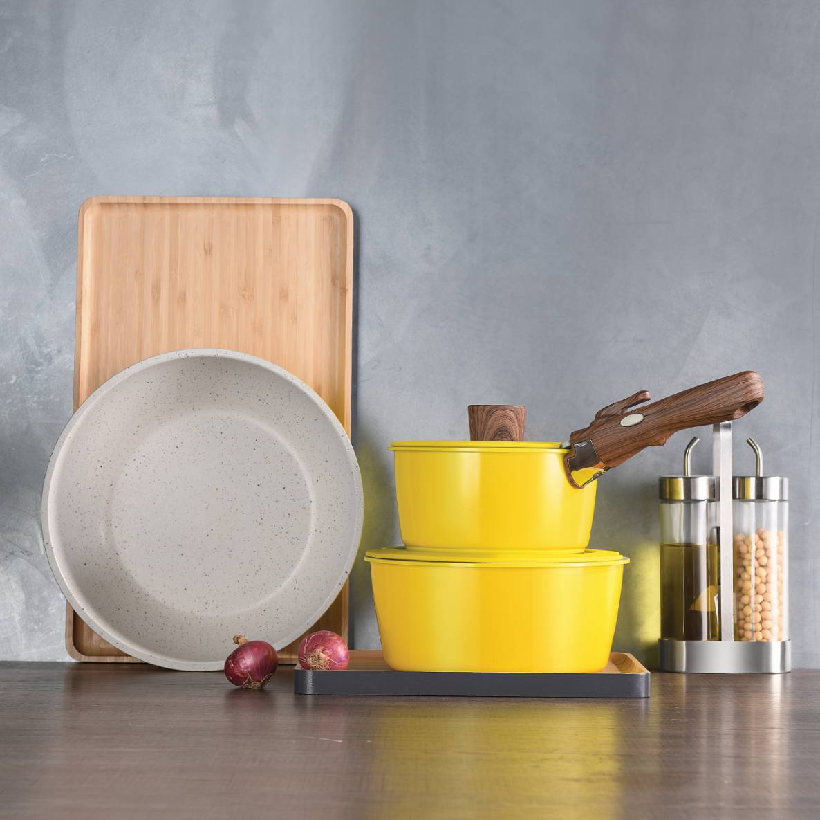 Lonyoung Made in cookware made in china.