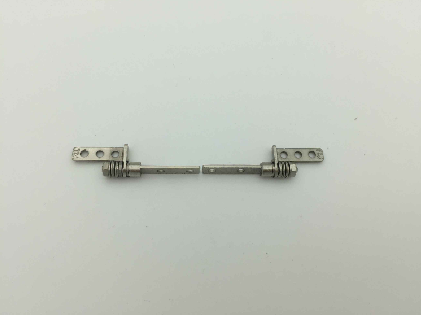 Bluetooth keyboard hinge
