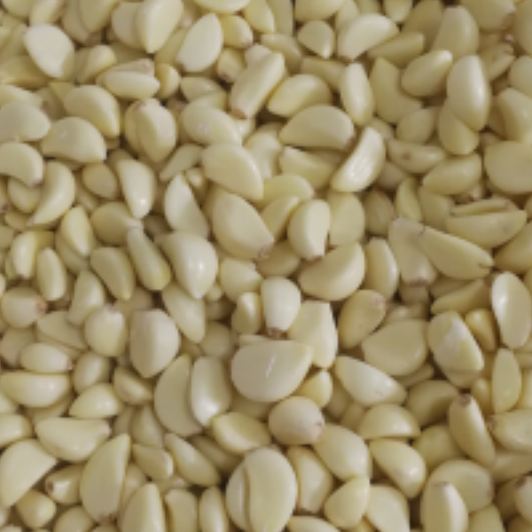 Peeled garlic