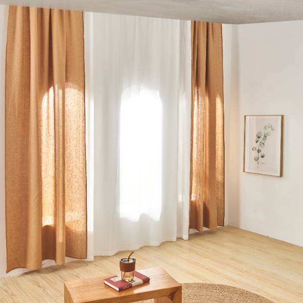 LINEN CURTAINS/DRAPES