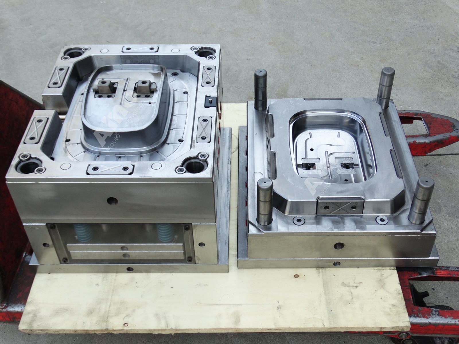 dustbin mould