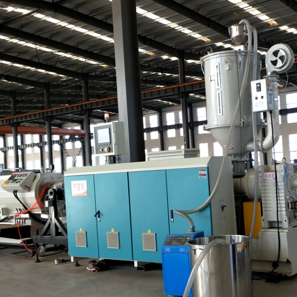 High efficiency plastic extrusion line