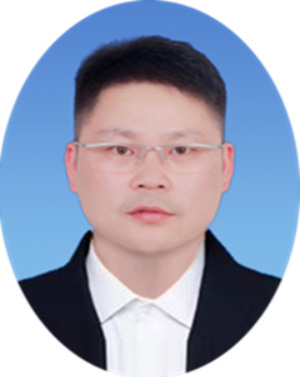 Vice President of Operations Huang Li Qiang