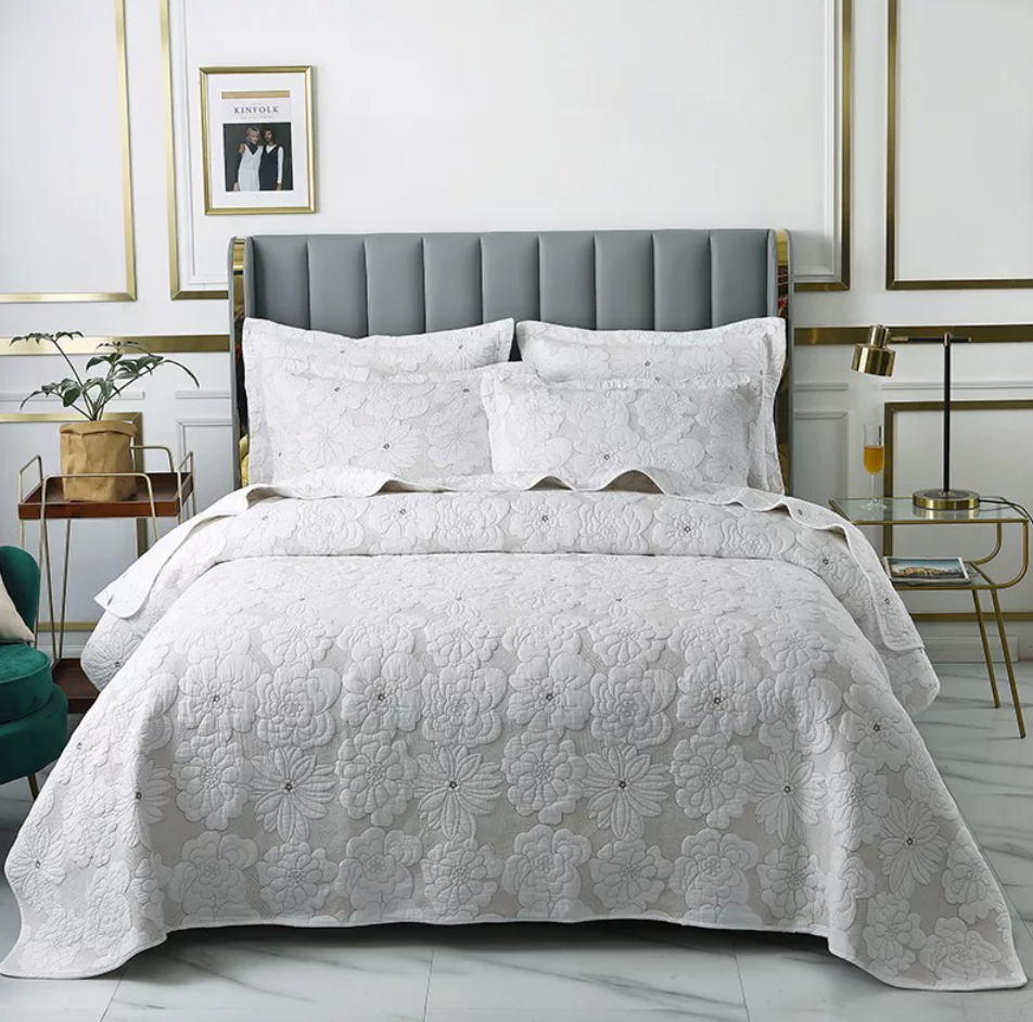 Double-sided 100% Cotton White Floral Quilted Bedspread