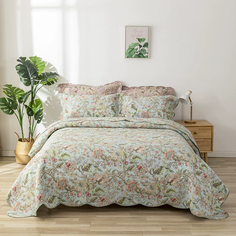Printed 100% Cotton Green Bluie Flower Bedspread