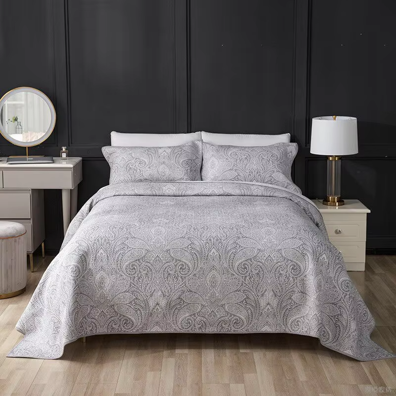 Printed 100% Cotton Grey Flower Bedspread
