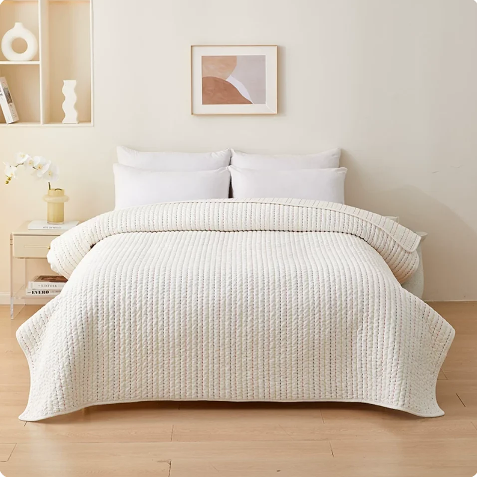 100% Cotton Off‑white Quilted Bedspread